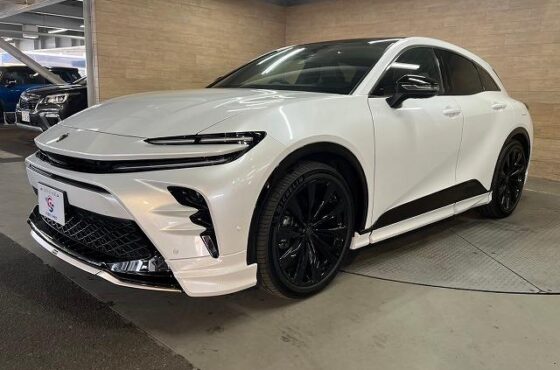 TOYOTA CROWN SPORT Z
