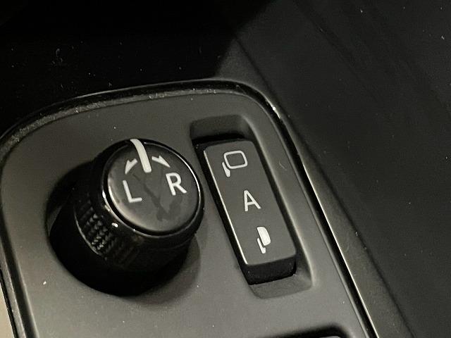225