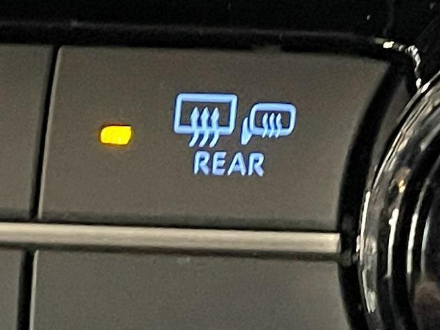 2542
