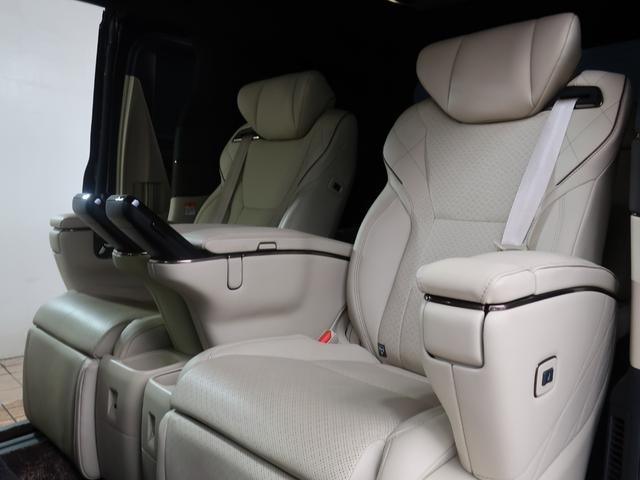 EXCECUTIVE LOUNGE BLACK 202417
