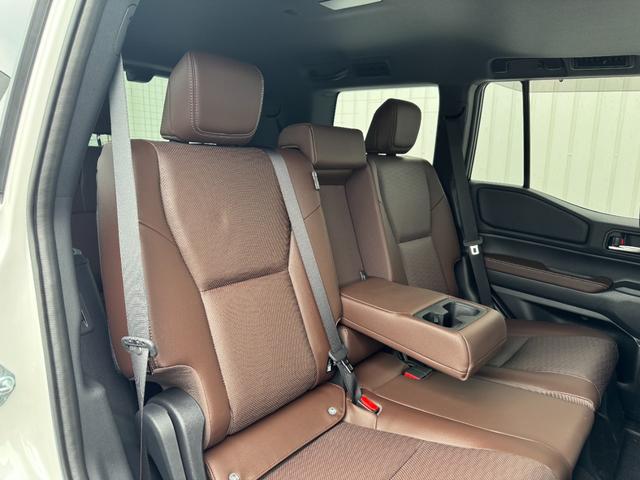 cruiser 250 sries white16