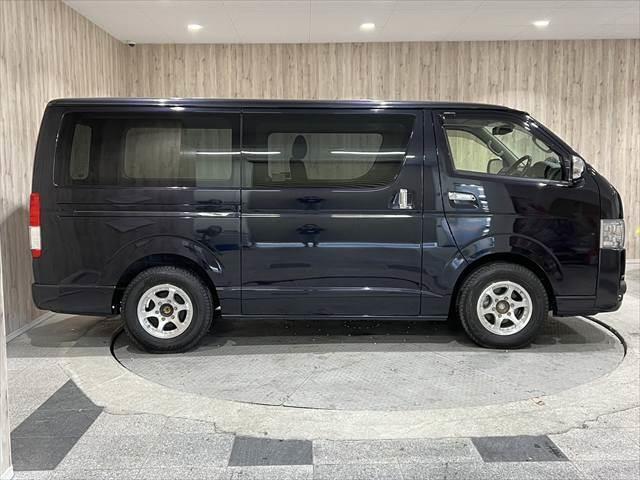 hiace 2015 black08