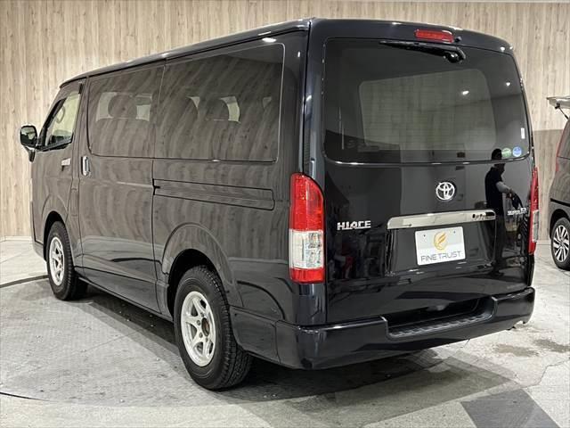 hiace 2015 black11