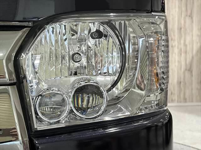 hiace 2015 black14