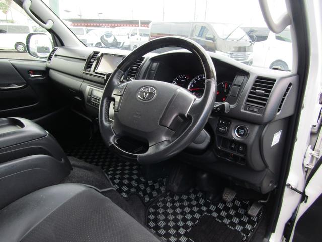 hiace 2015 white10