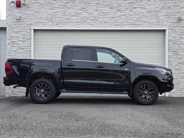 hilux black04
