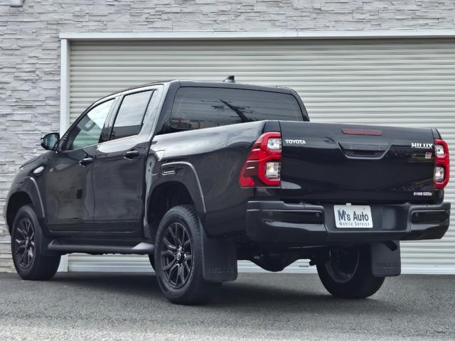 hilux black06