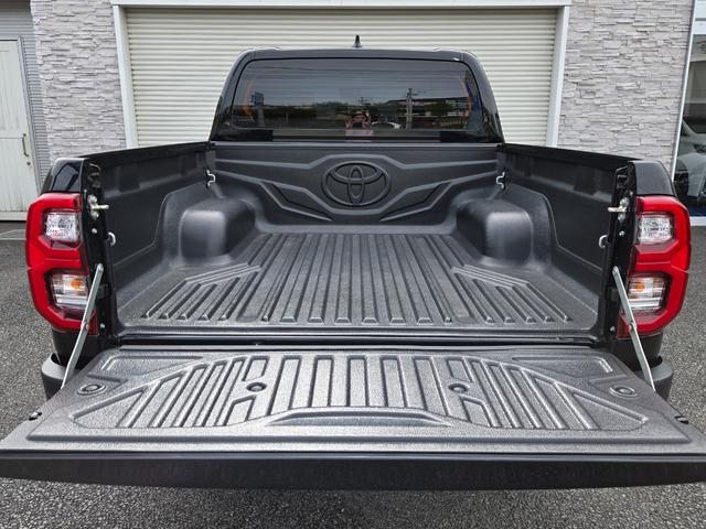 hilux black08