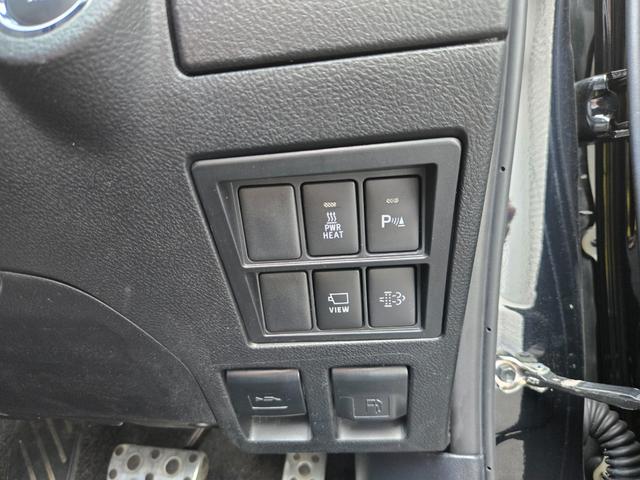 hilux black16