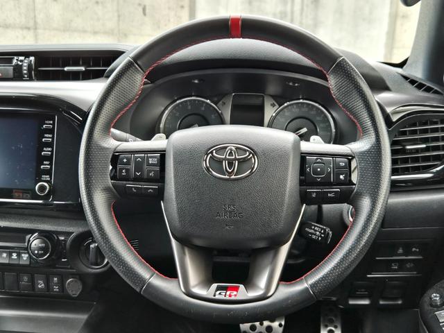 hilux black18