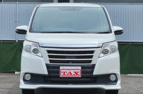 TOYOTA NOAH HYBRID G