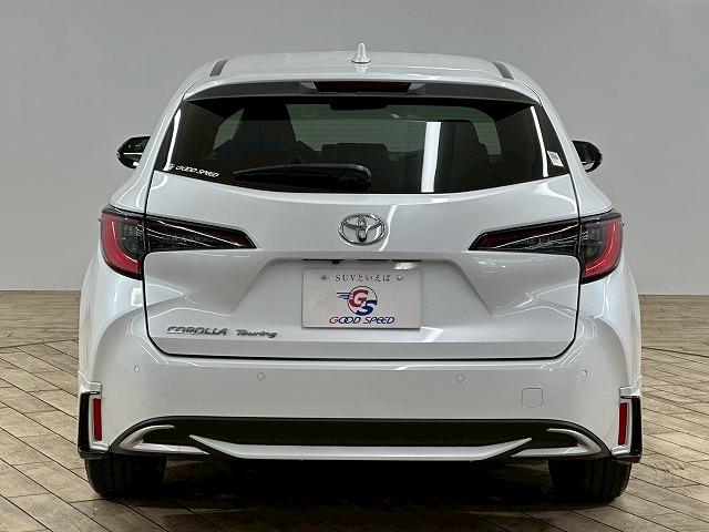 touring 2022 white25