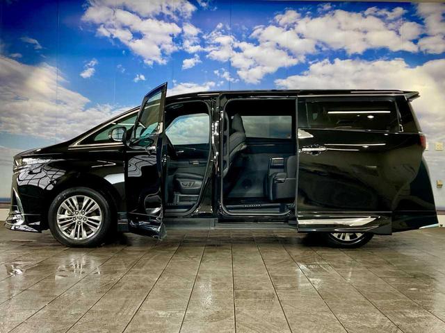toyota alphard black 202409 (1)
