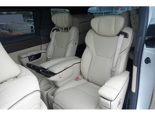toyota alphard white 202414