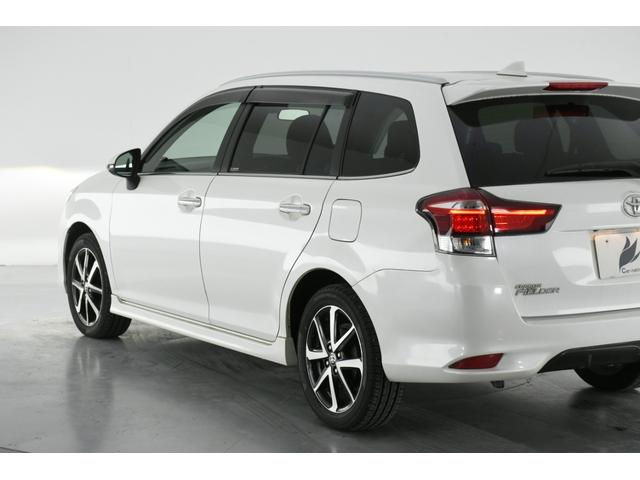 white 2019 white06